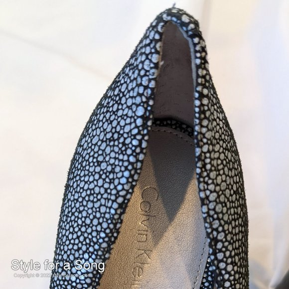 Calvin Klein Cora Black and White Pebble Platform Peep Toe Pumps 9 - Picture 11 of 12
